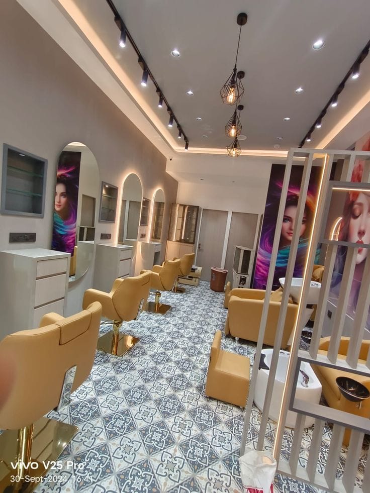 Beauty Salon & Spa 17
